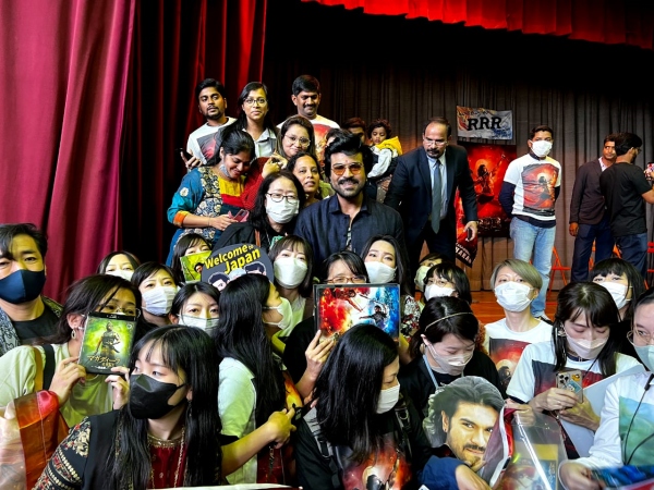 பாக்ஸ் ஆபிஸில் ஆயிரம் கோடி பாக்ஸ் ஆபிஸில் ஆயிரம் கோடி