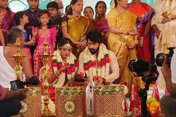 குவியும் வாழ்த்து 