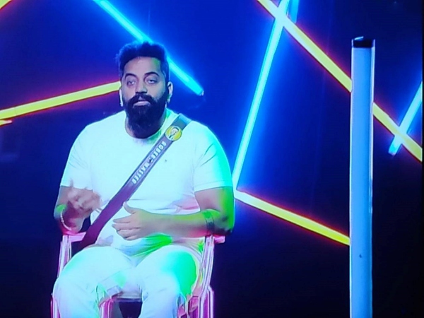 ராபர்ட் மாஸ்டர் சொன்ன கதை டாஸ்க்