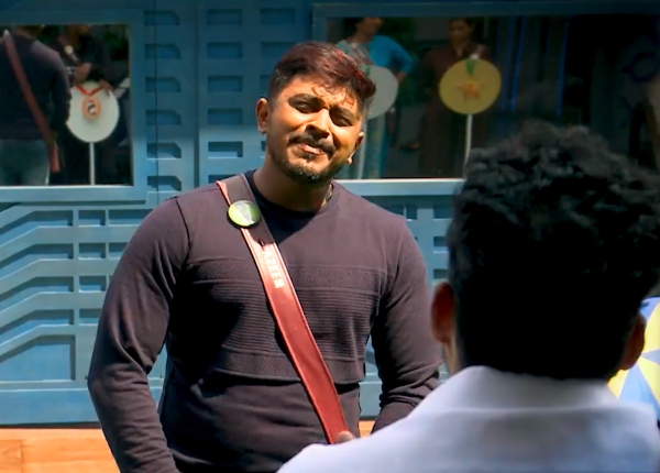 அசீமை வெளியே அனுப்பணும்