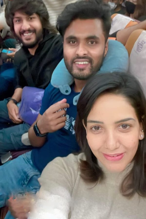 பிக்பாஸ் பிரபலங்கள் பிக்பாஸ் பிரபலங்கள்