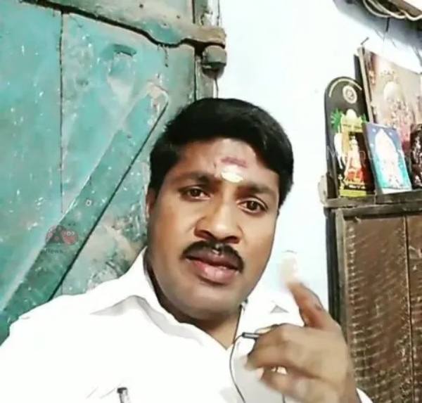 டிக் டாக் பிரபலம் 