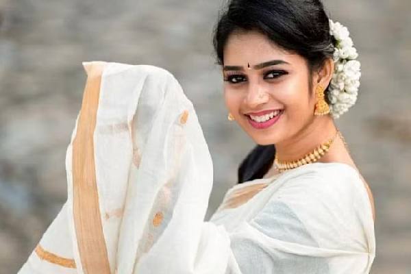 செய்திவாசிப்பாளர் ஜனனி 