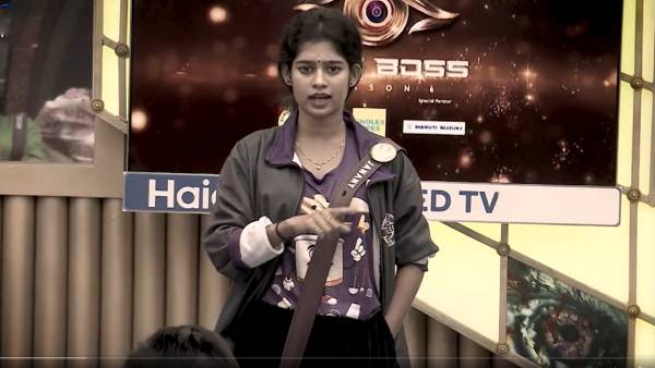 ஜனனிக்கு வலுக்கும் எதிர்ப்பு 