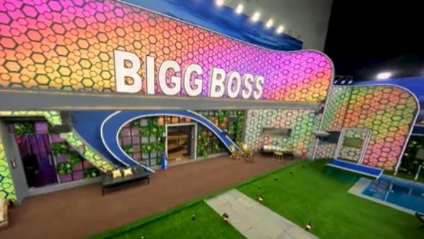 மேஜிக் பண்ணும் கமல்