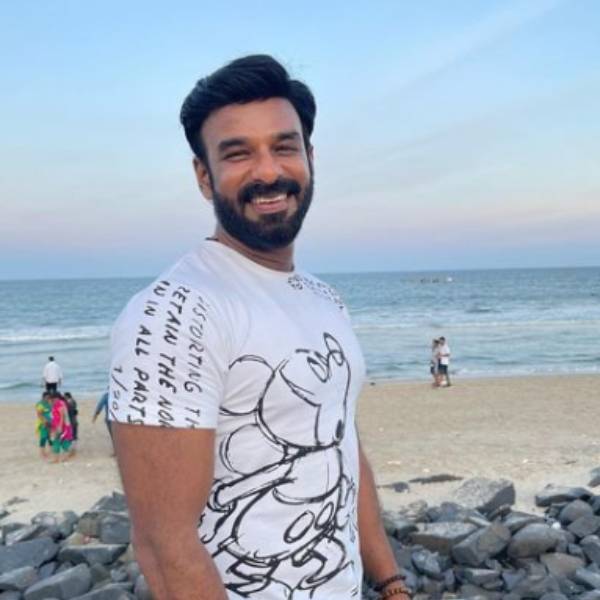 சம்பளம் இவ்ளோவா?