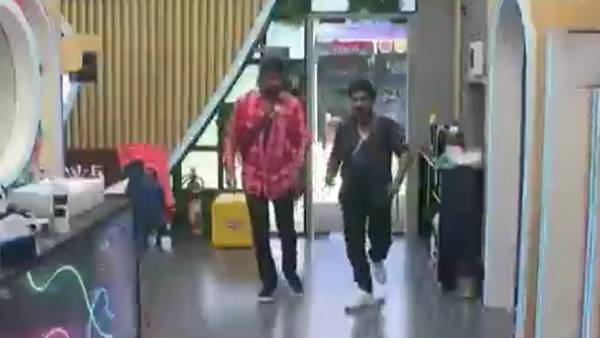 அதிரடி சரவெடி நடனம் 