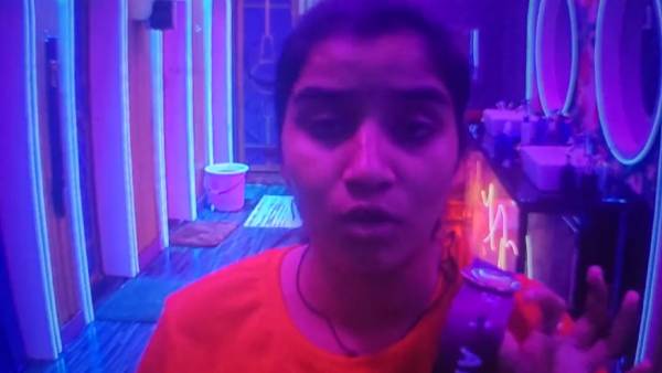 ரசிகர்களை கவர்ந்த ஜிபி முத்து 