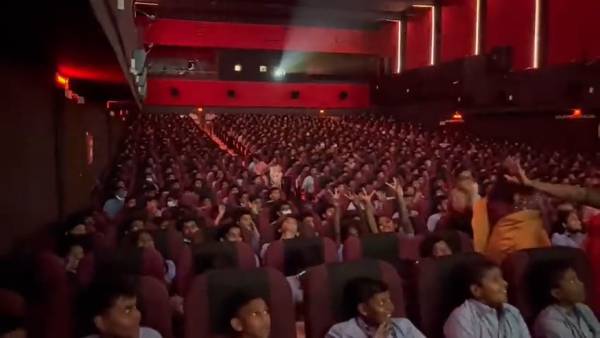 500 கோடி வசூல்