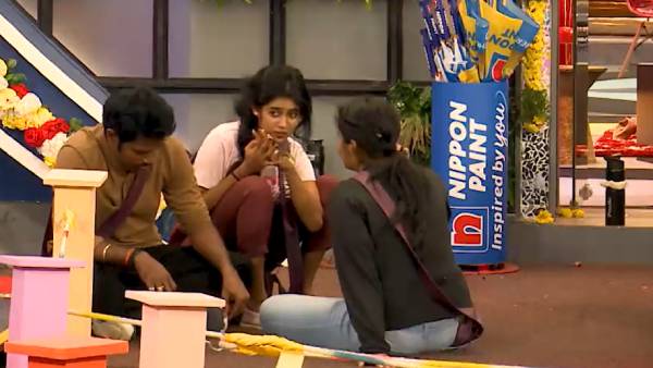 கடந்த முறையும் இதே டாக்ஸ் கடந்த முறையும் இதே டாக்ஸ்