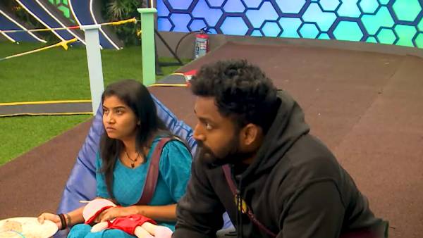 மகேஸ்வரி பொம்மை 