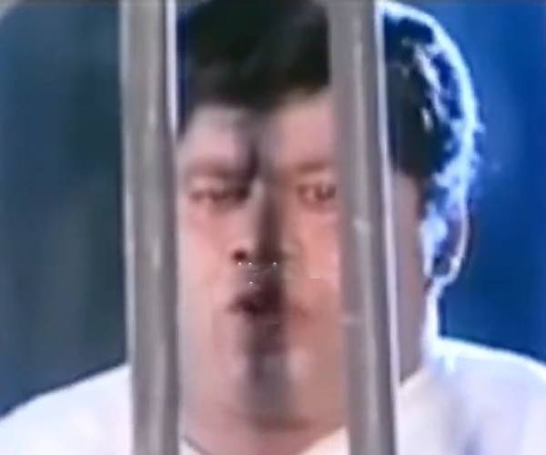  தொடர் சர்ச்சைகளில் அசீம் 