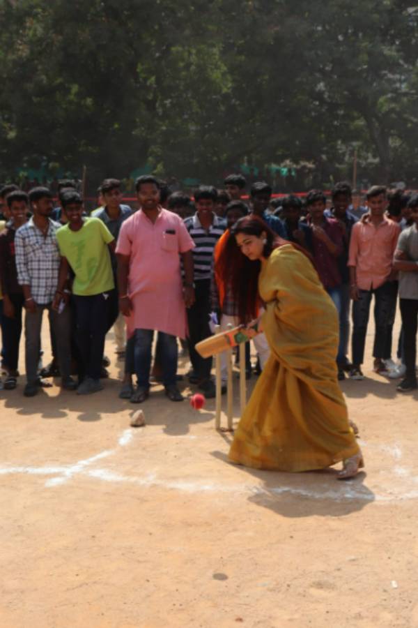 வலுக்கும் கண்டனம்