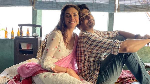 காதலிப்பது உண்மை தானா?