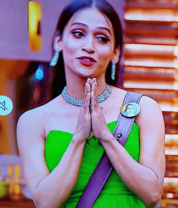 வன்மையாக கண்டிக்கிறேன்