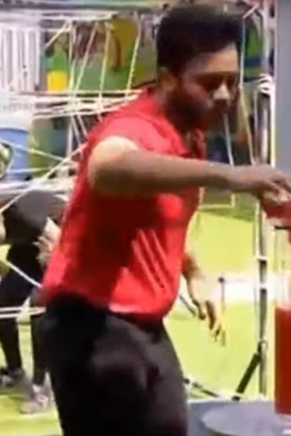 அடுத்தக்கட்டத்தில் மணிகண்டன் 