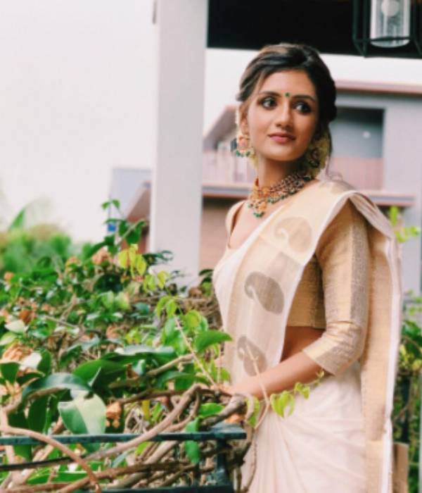  மாடல் நிவாஷினி 