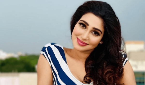 மாடல் ஷெரினா மாடல் ஷெரினா