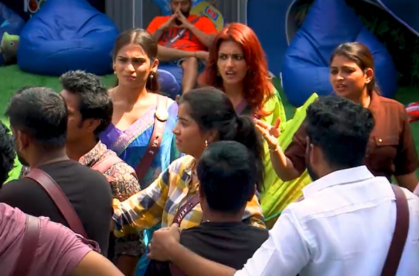  பெண்களிடம் தரக்குறைவாக நடப்பது முதல்வாரத்தில் கண்டிக்காத கமல்