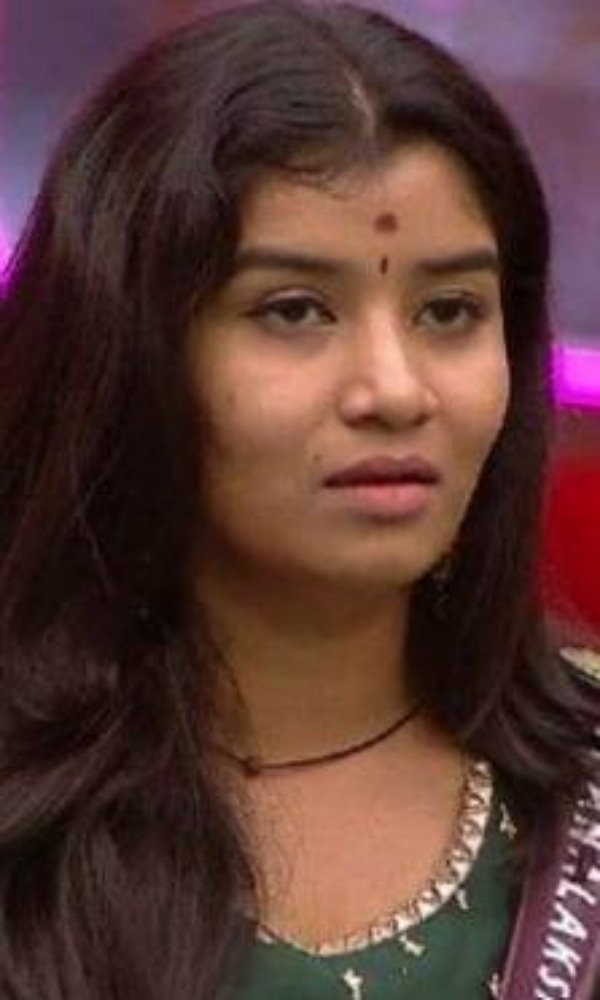  தனலட்சுமியின் நிதானமற்ற போக்கு 