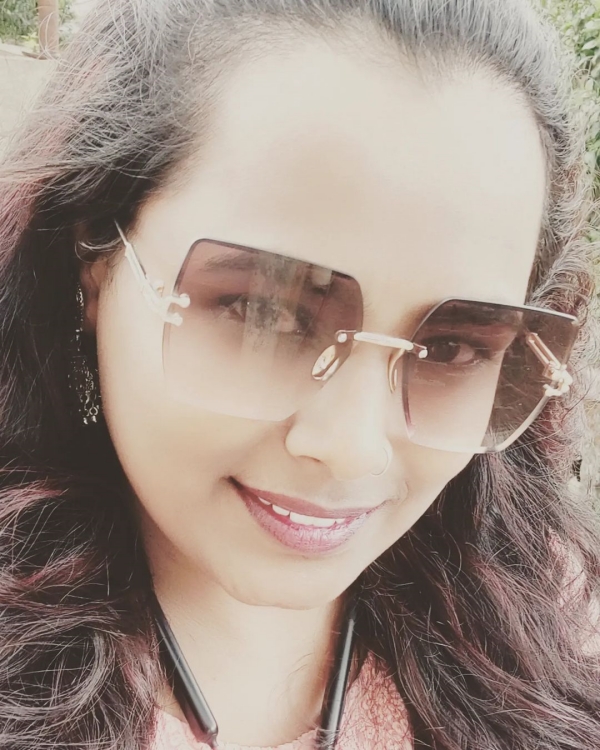 சாலை விபத்தில் சிக்கினார்