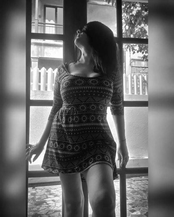 ஓவர் கவர்ச்சி..ஓவர் அட்ராசிட்டி