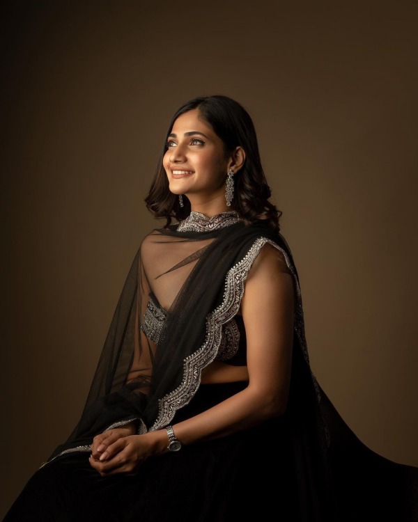 அடுத்த படங்களில்