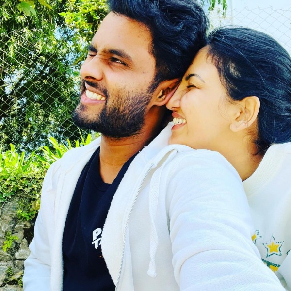 காதல் சர்ச்சை காதல் சர்ச்சை