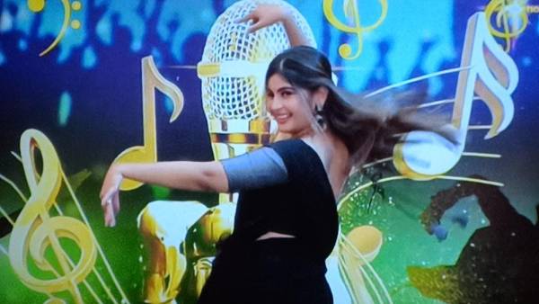 மல்லிப்பூ பாடலுக்கு 