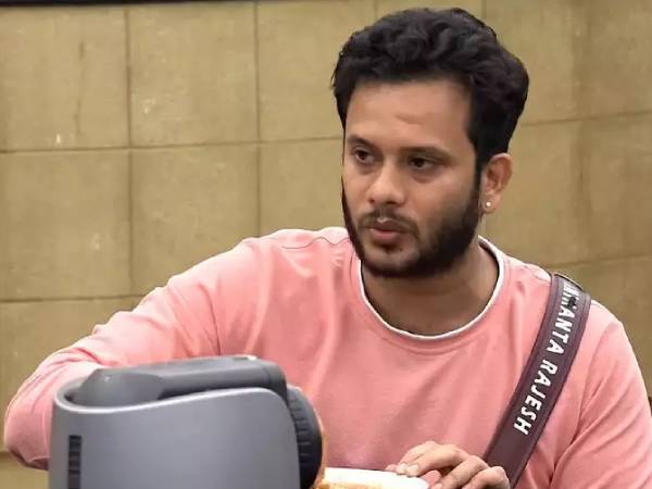 டேஞ்சர் ஜோனில் மணி