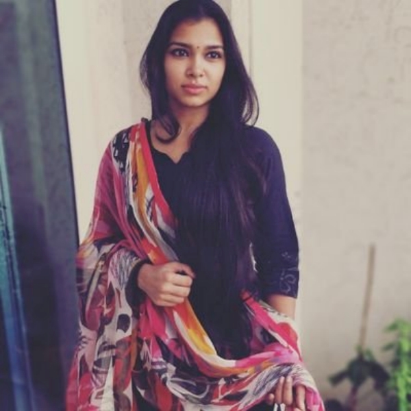 பாடகி மானசி பாடகி மானசி