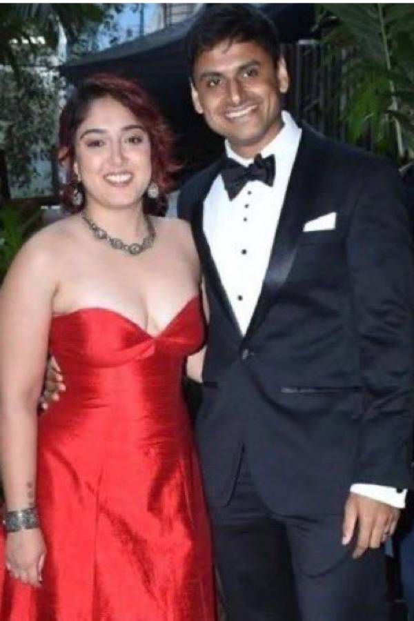 சிவப்பு ரோஜா போல