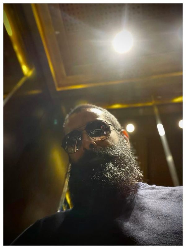  ட்விட்டர் பக்கத்தில் விக்ரம் 