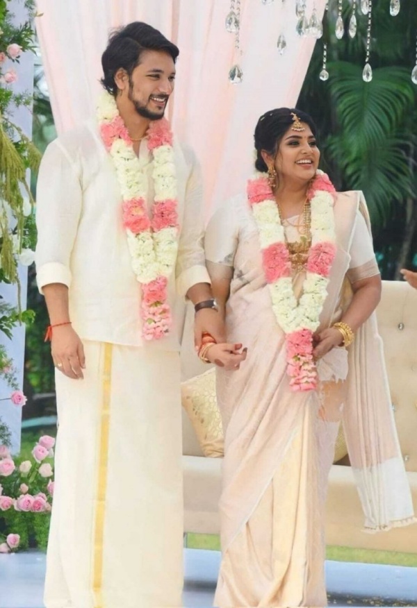 மஞ்சிமா வெட்கம்