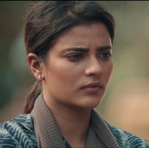 வருத்தம் தெரிவித்த ஐஷ்வர்யா வருத்தம் தெரிவித்த ஐஷ்வர்யா