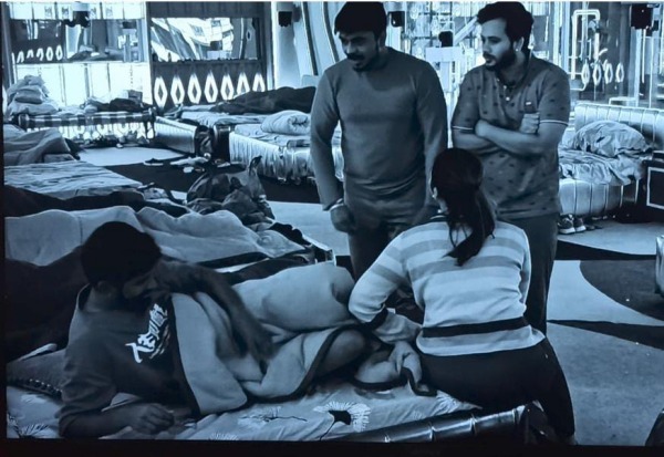 அமுதவாணனுக்கு என்ன ஆச்சு, அமானுஷ்ய மனிதரா குழம்பும் ஹவுஸ் மேட்ஸ் அமுதவாணனுக்கு என்ன ஆச்சு, அமானுஷ்ய மனிதரா குழம்பும் ஹவுஸ் மேட்ஸ்