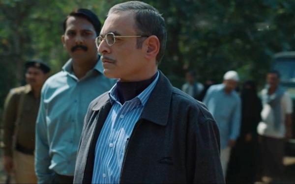 சாகசம் காட்டும் ஐஎஸ்ஐ தலைவர் சாகசம் காட்டும் ஐஎஸ்ஐ தலைவர்