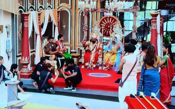 தனிப்பட்ட பகையை பதவியை பயன்படுத்து வேட்டையாடிய அசீம் தனிப்பட்ட பகையை பதவியை பயன்படுத்து வேட்டையாடிய அசீம்