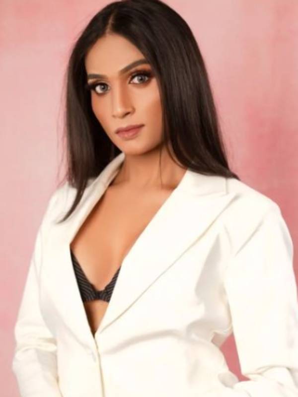 ஒருவர் காதலித்தேன் ஒருவர் காதலித்தேன்