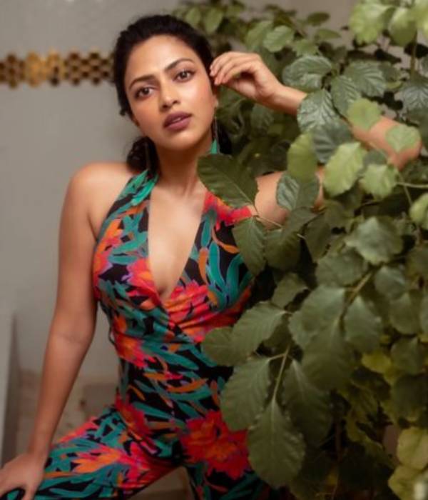 சர்ச்சையில் சிக்கினார்