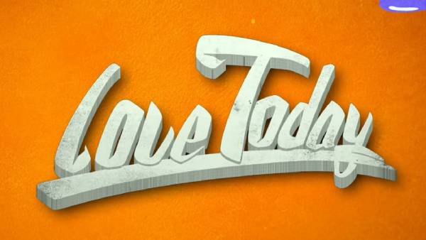 ஹீரோவான இயக்குநர்