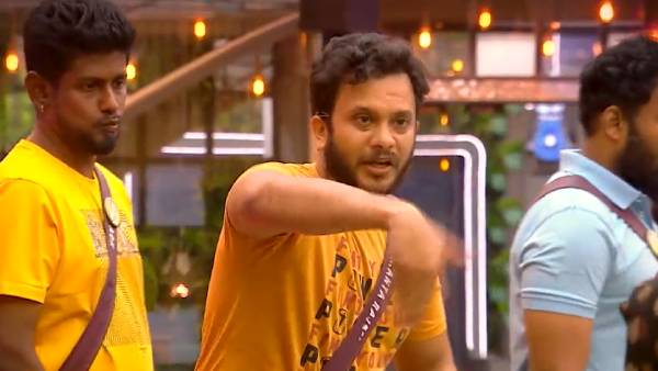 முரட்டு மணி முரட்டு மணி