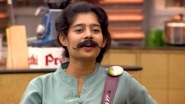 ஜனனி சிறப்பாக செயல்படவில்லை 