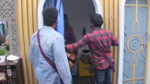 எல்லை மீறிய அமுதவாணன், மாஸ்டர்