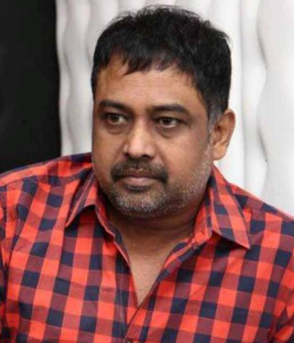 முன்னாடியும் சுடும் பின்னாடியும் சுடும்