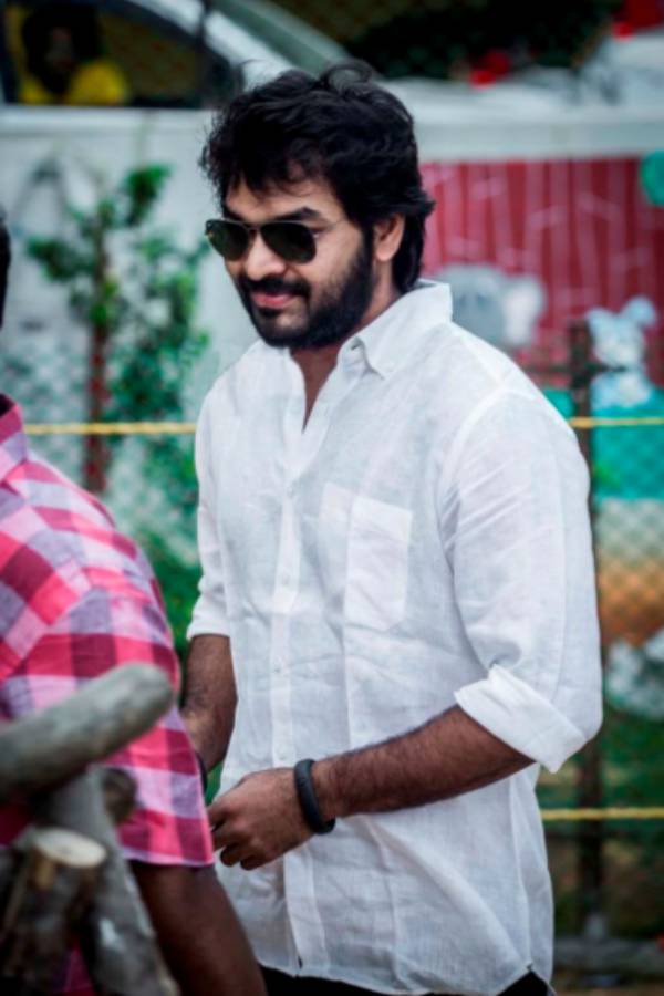 ஜெய் அறிமுகம்