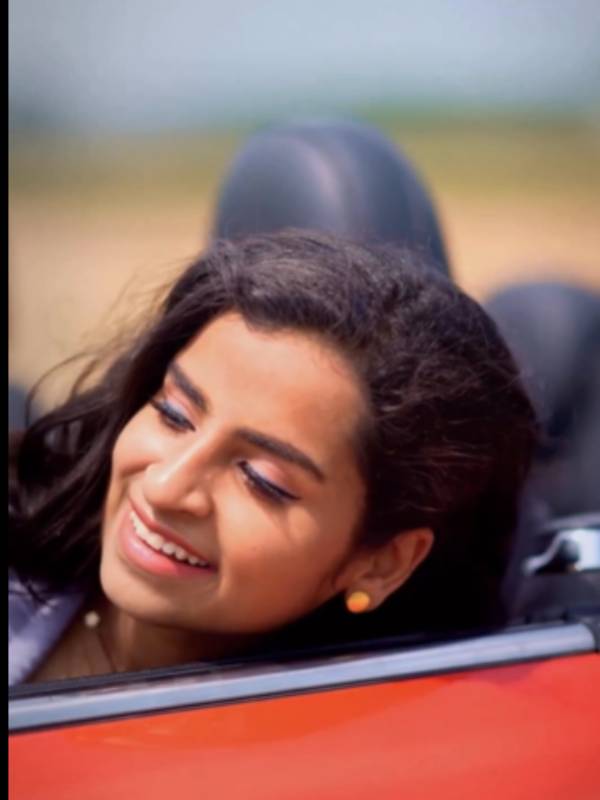 ஷிவாங்கியின் தீவானா பாடல் 