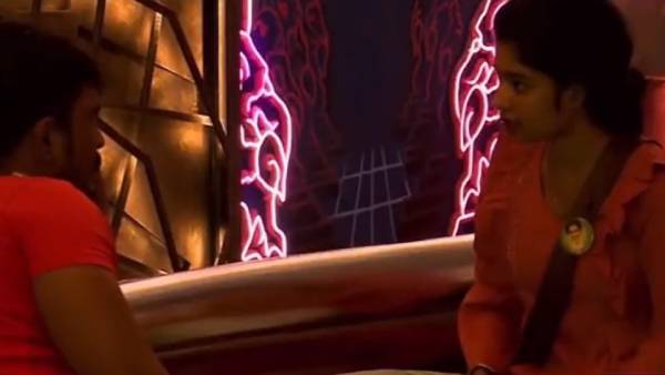 தலையாட்டி பொம்மை 