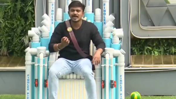 தங்களது தட்டுகளை கழுவ வேண்டும் 