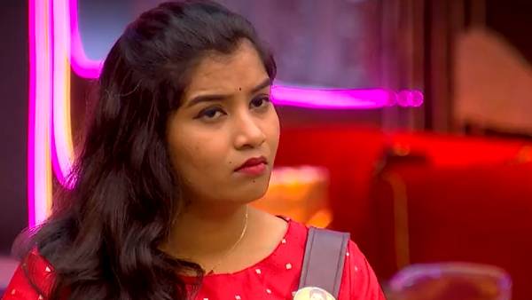 தனலட்சுமிக்கு பளார் தனலட்சுமிக்கு பளார்